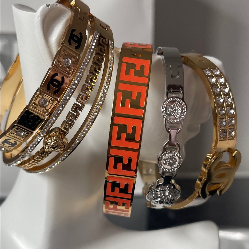 Fashion bangles stainless steel gold plated fit size 6.5-8 - Picture 4 of 5
